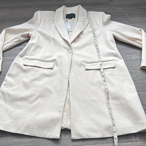 Sanctuary | Mid city one button blazer in sugar cookie / cream colour NWT SizeXL - Picture 10 of 15
